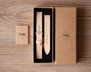 Ravenweave Natural Apple Watch band, hand-stitched seam detail